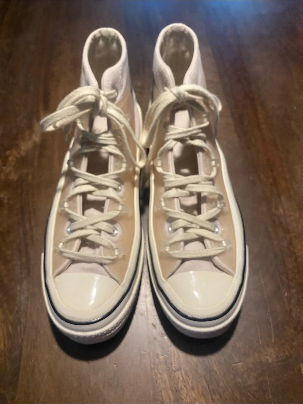 Converse Kin Jone by Chuck Taylor .